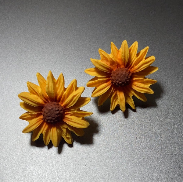 “ Sunflower” Polymer Earrings - Kulit Apparel LLC